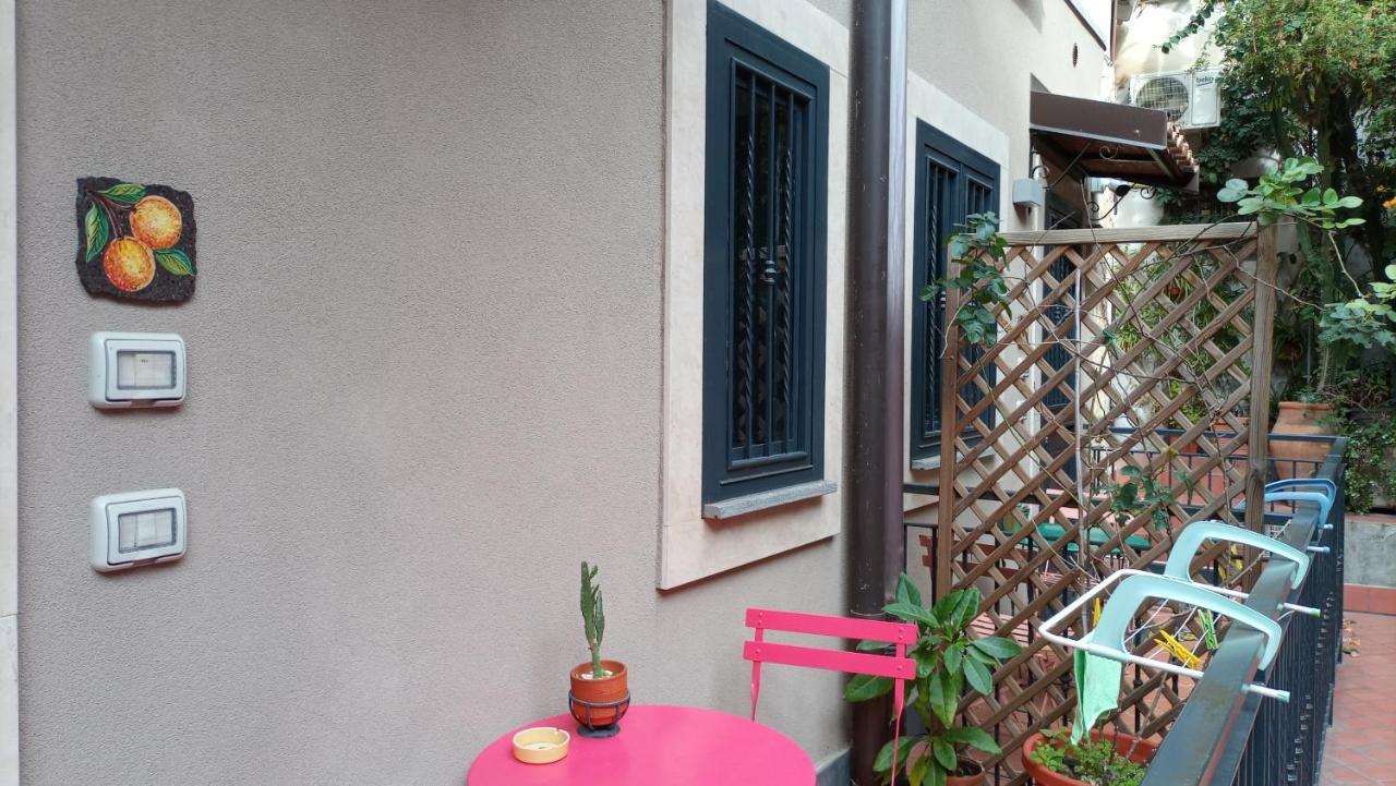 Vulcano Apartment Catania Bagian luar foto